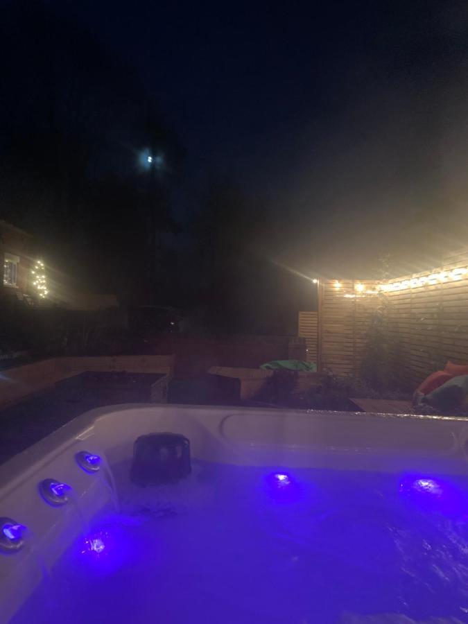 Willa Fantastic Location, Annexe With Hot Tub Warmingham Zewnętrze zdjęcie